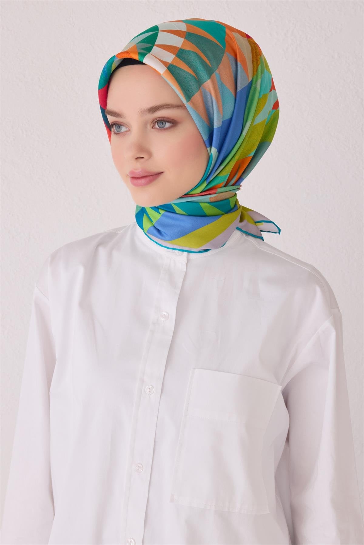 Belli 24 Kış İpek Eşarp-4 Yeşil