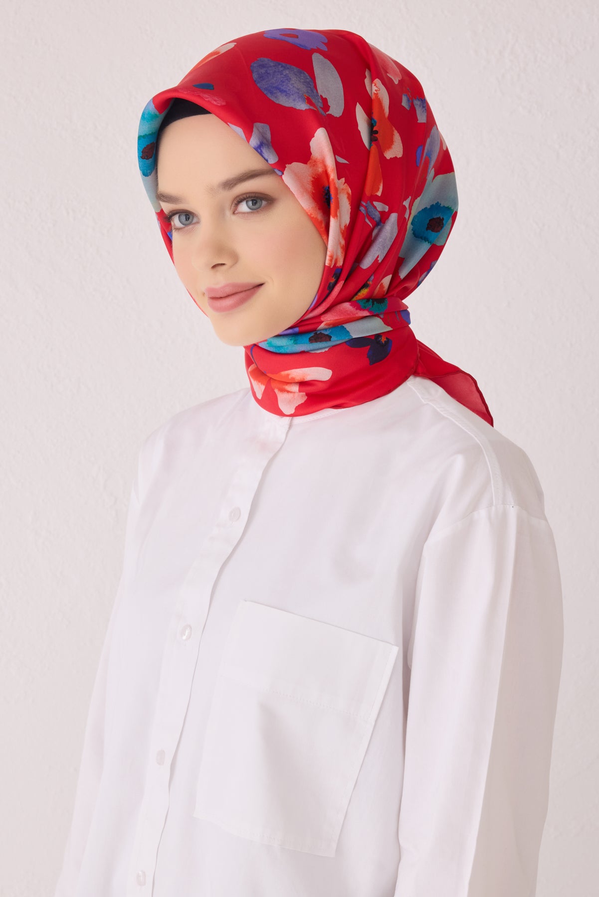 Belli 24 Kış İpek Eşarp-8 Kırmızı