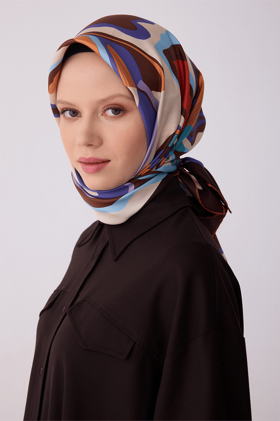 Belli 26y İpek Eşarp -11 Kahve