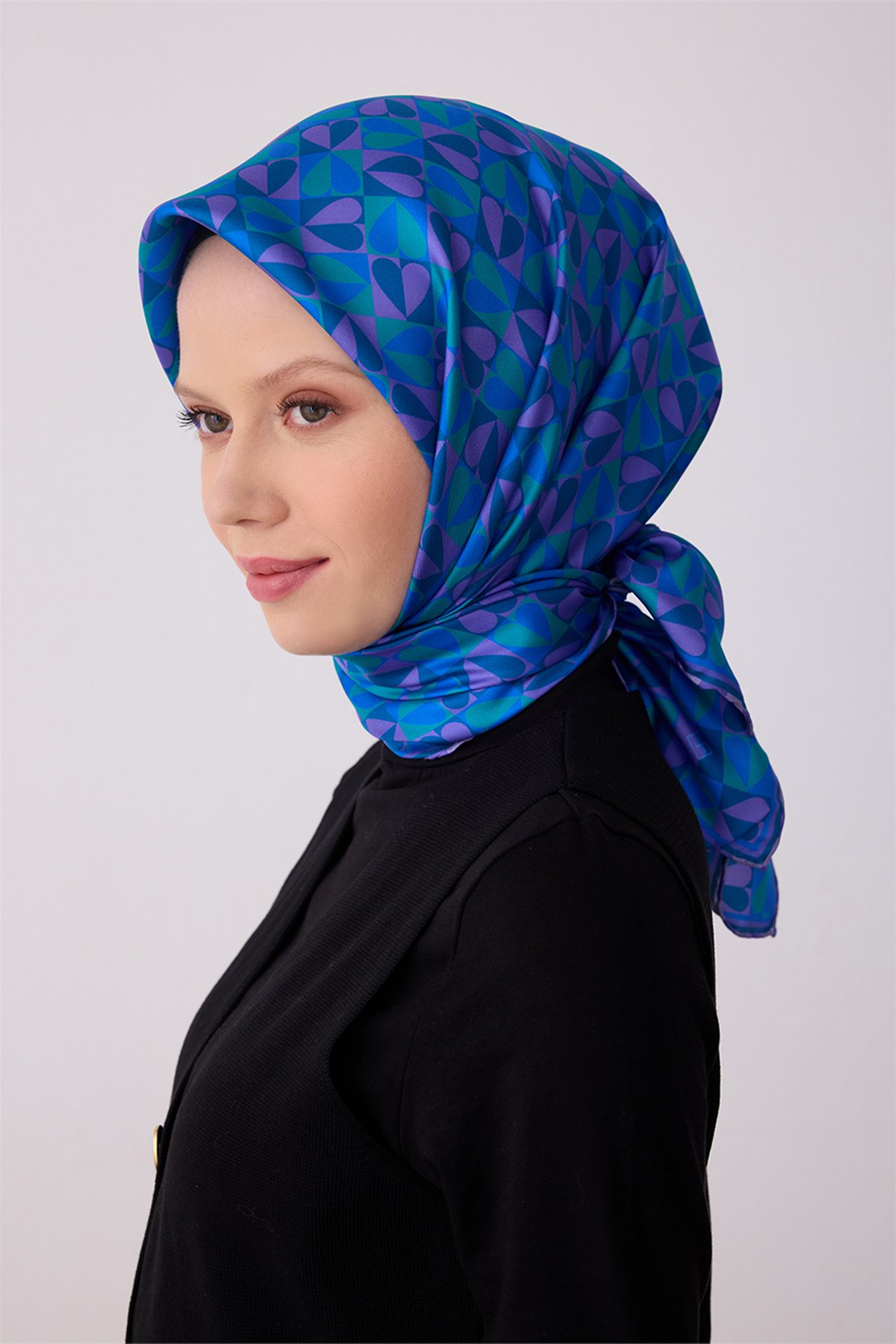 Belli 26y İpek Eşarp 14 Lacivert