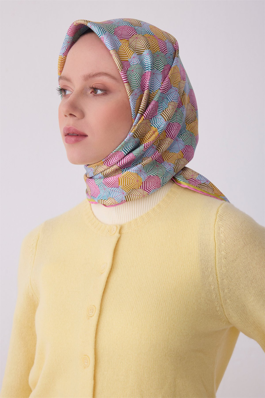 Belli 26y İpek Eşarp -18 Pembe
