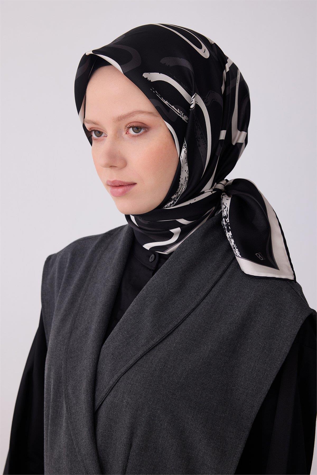 Belli 26y İpek Eşarp -22 Siyah