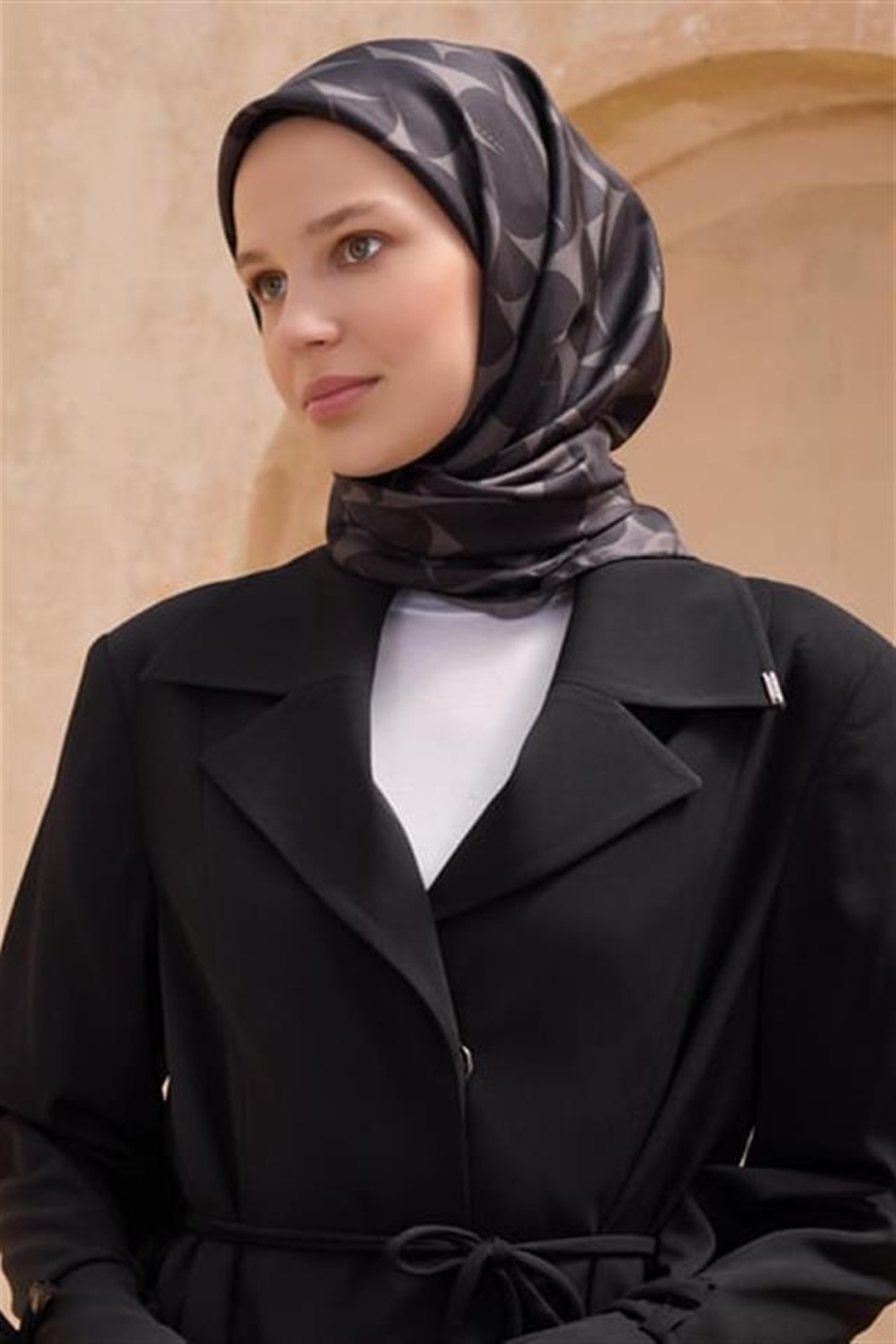 Belli Nostarji 4117 İpek Twill Eşarp Füme