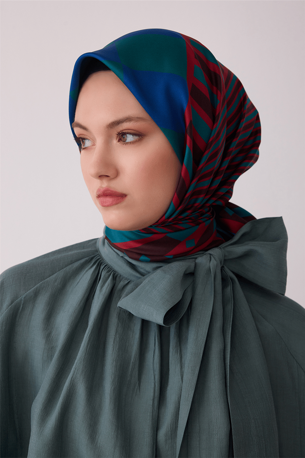 Belli Saf İpek Twill Eşarp 26k4401 Bordo