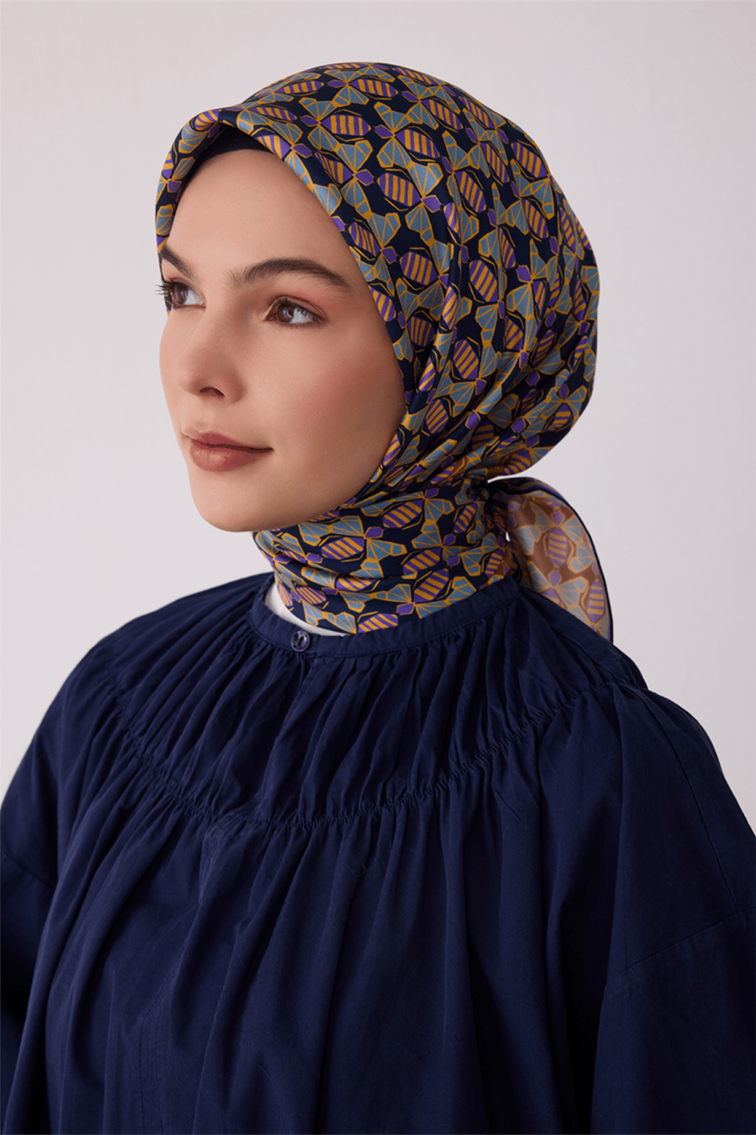 Belli Saf İpek Twill Eşarp 26k4403 Siyah