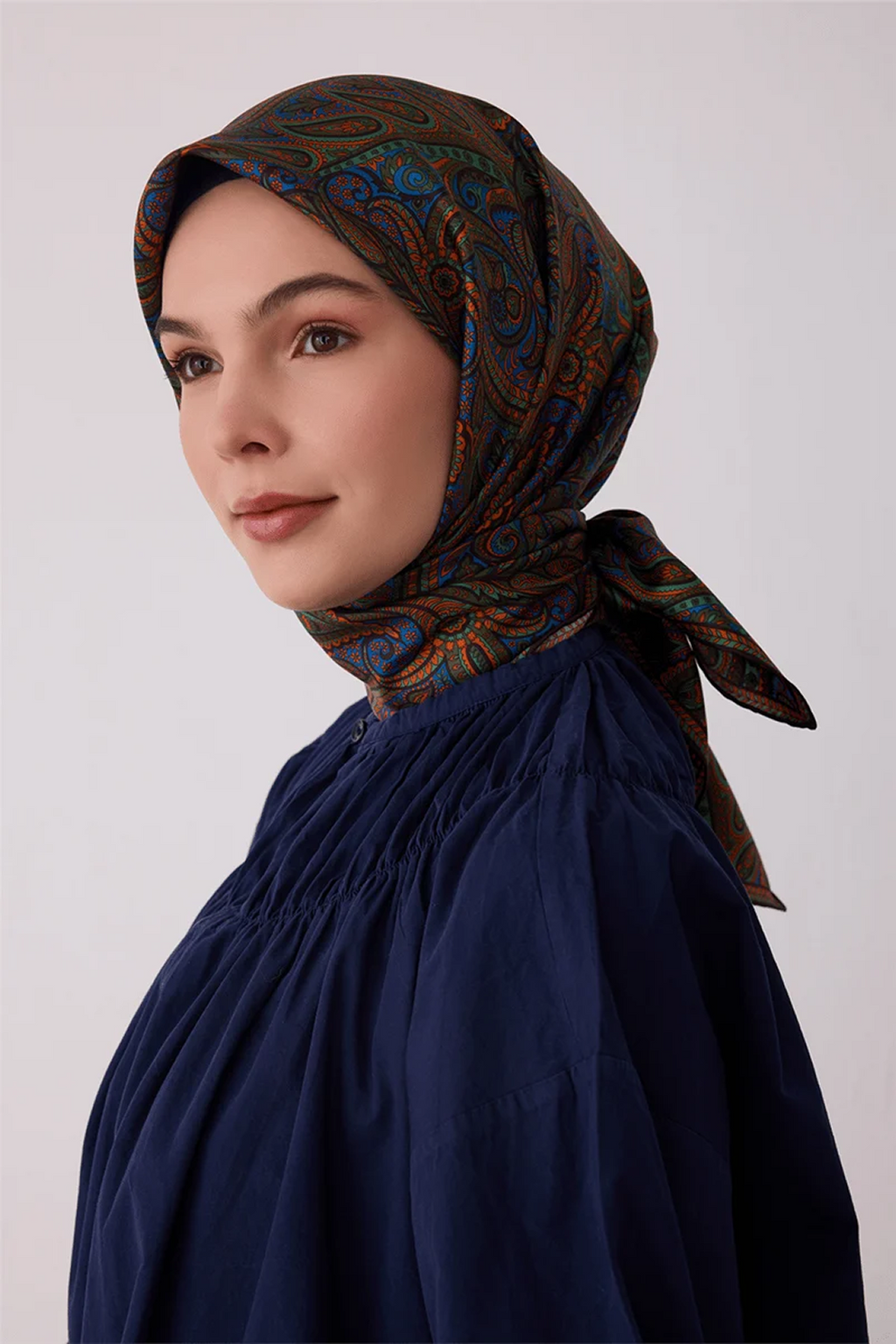 Belli Saf İpek Twill Eşarp 26k4404 Haki Yeşil