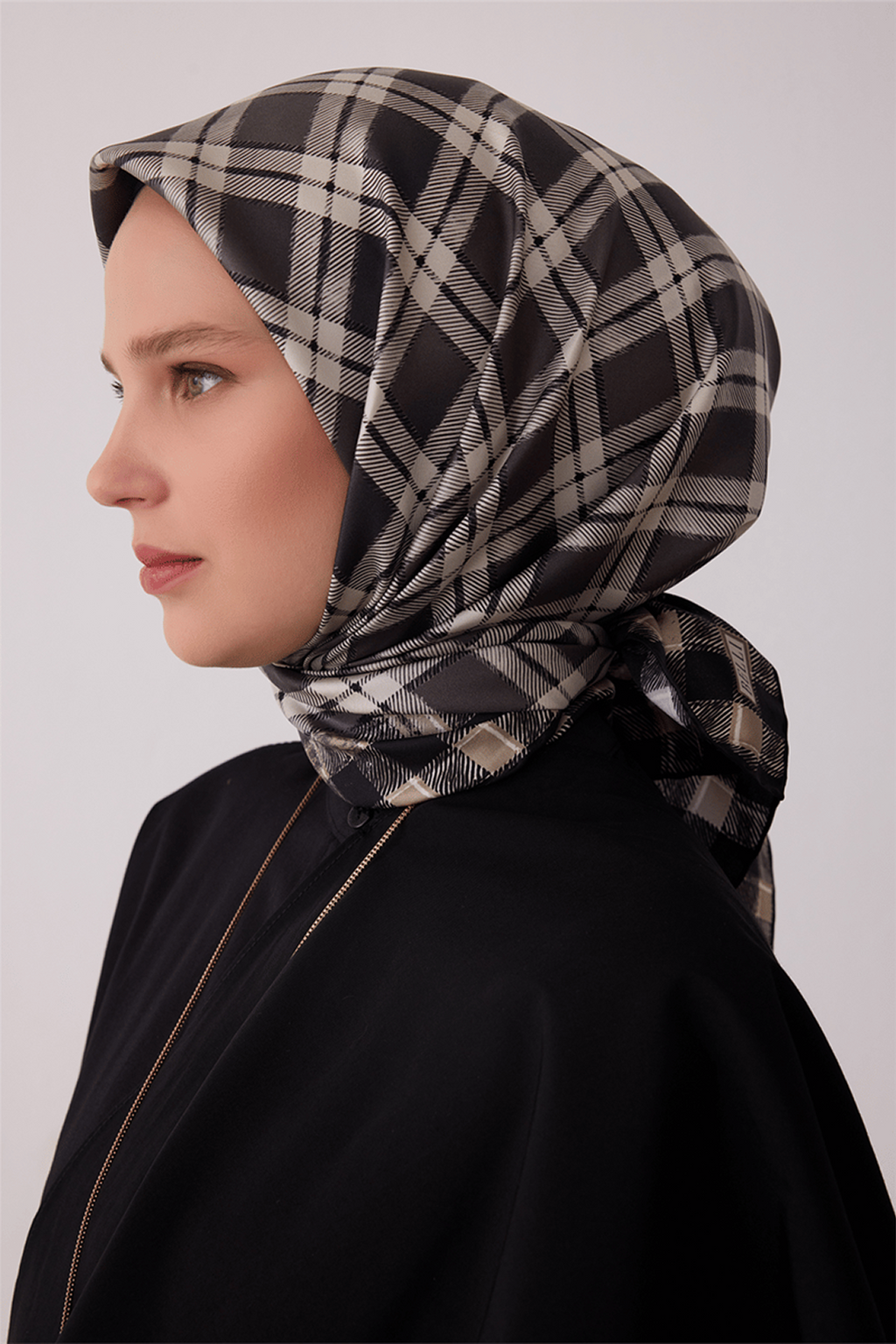 Belli Saf İpek Twill Eşarp 26k4421 Siyah