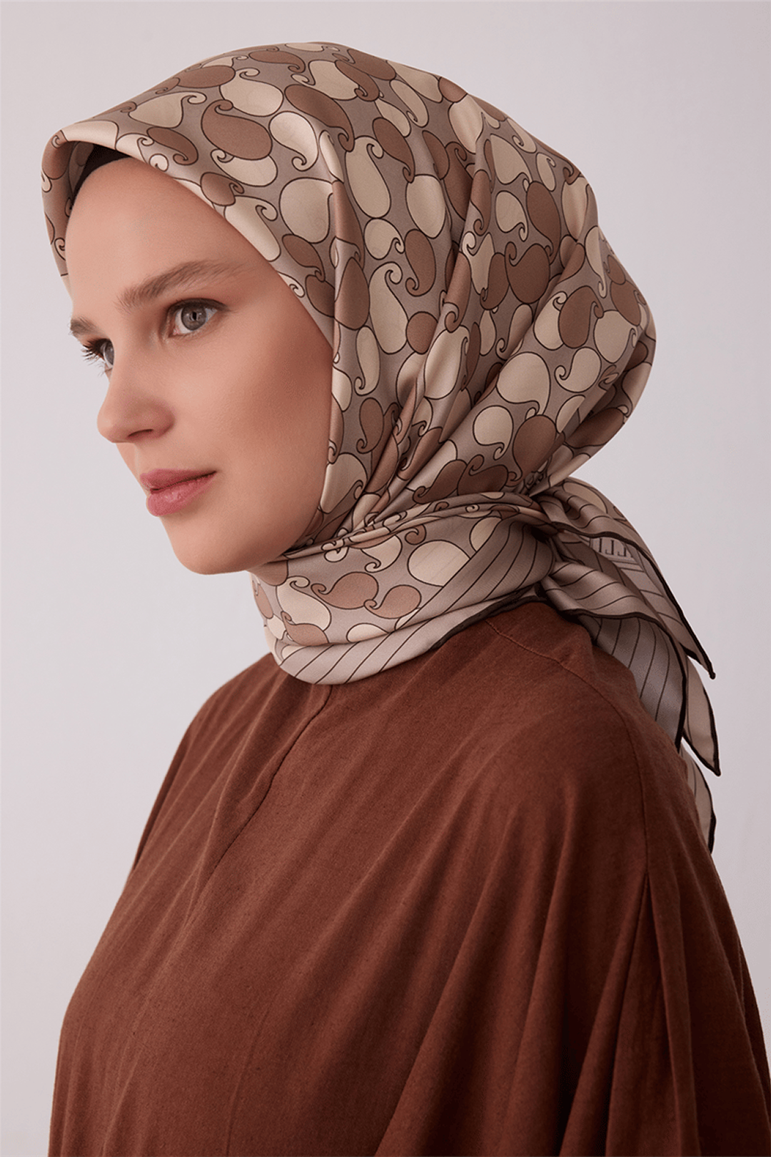 Belli Saf İpek Twill Eşarp 26k4422 Taş Grisi