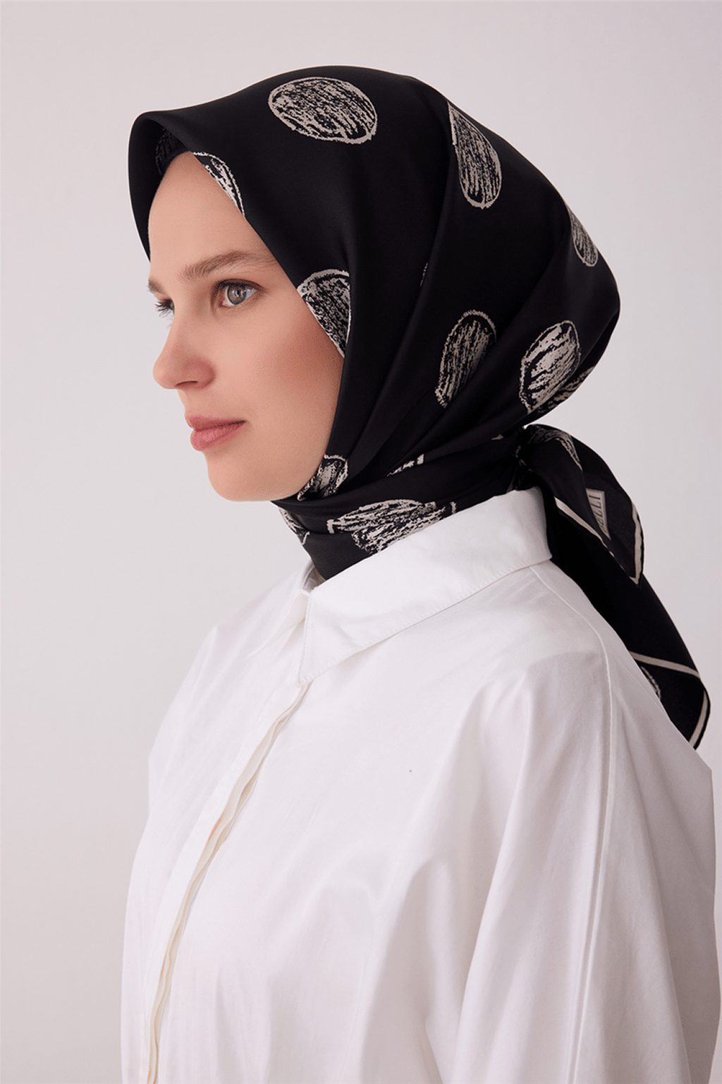 Belli Saf İpek Twill Eşarp 26k4427 Siyah