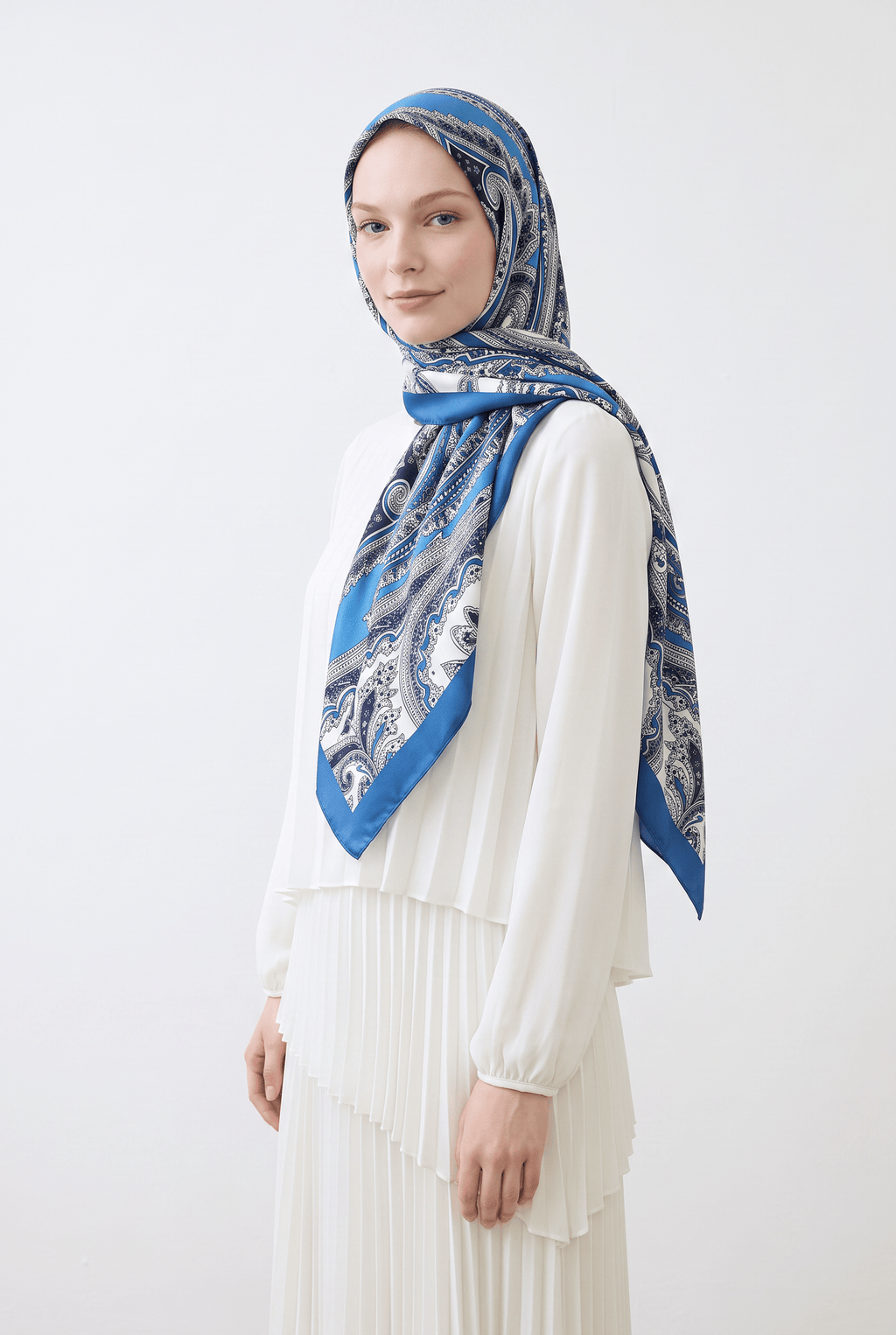 Emproyal 24 Winter Patterned Shawl - 11 Midnight Blue