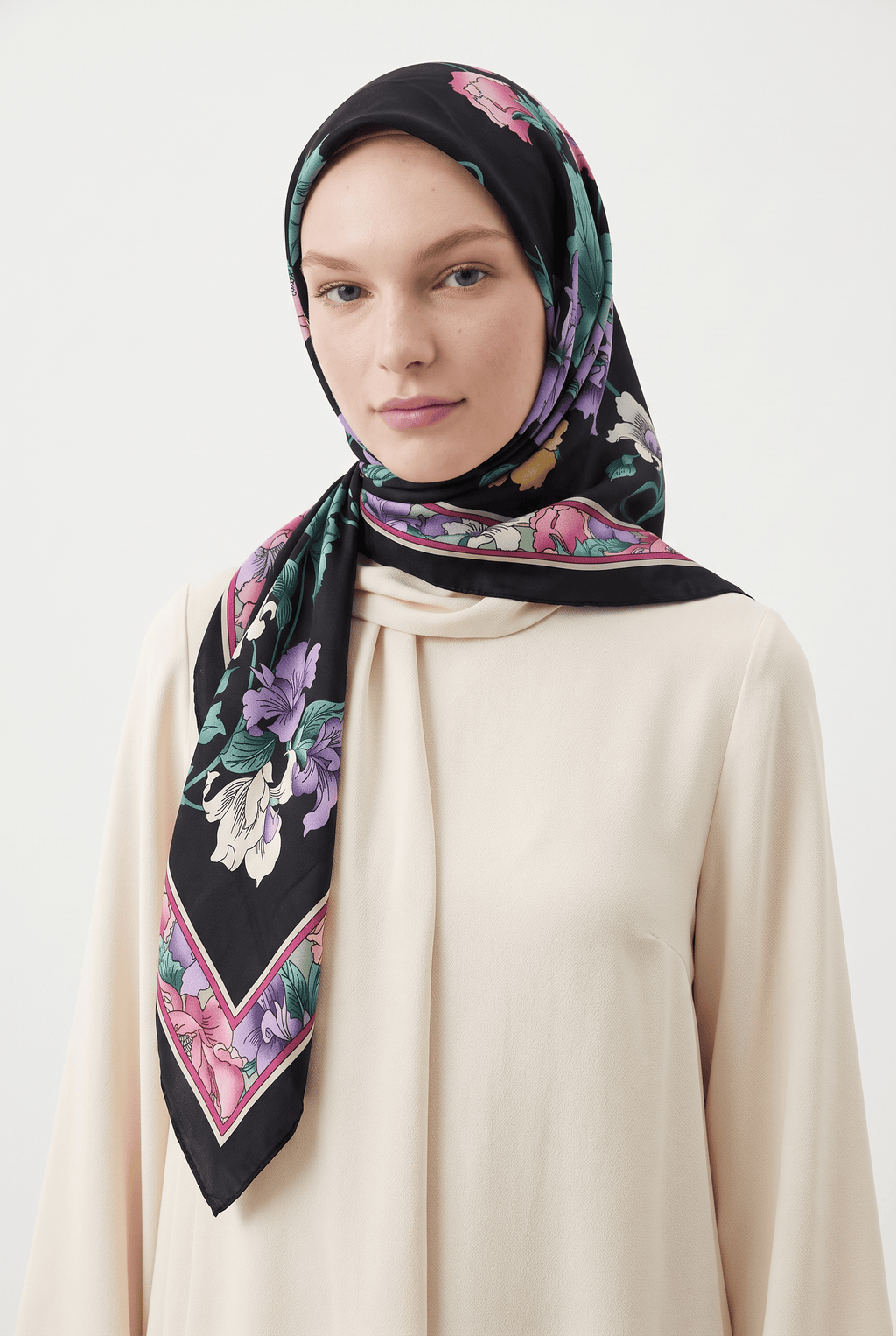 Emproyal Winter 24 Patterned Shawl-3 Black