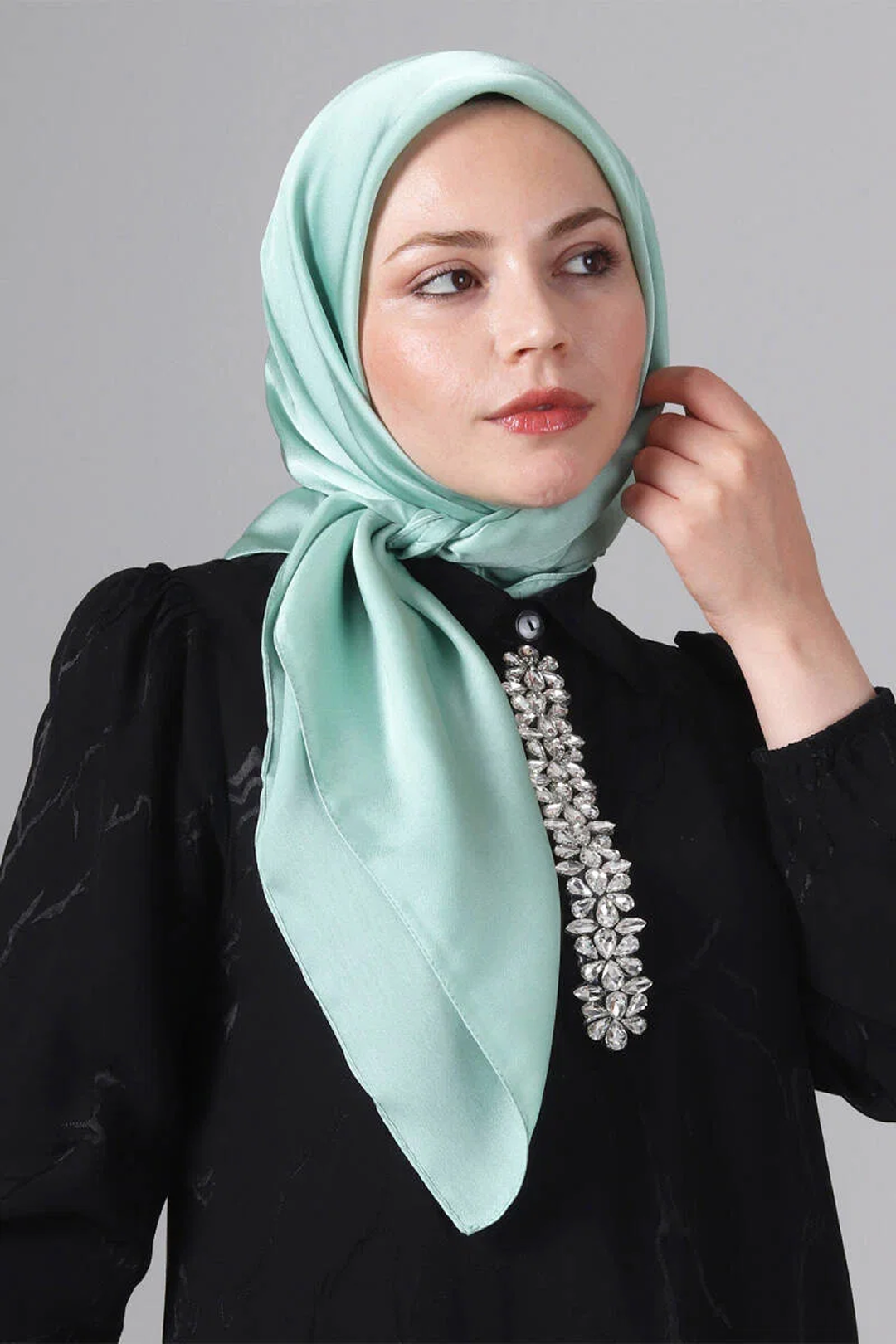 Harem 25y Como Eşarp Çağla