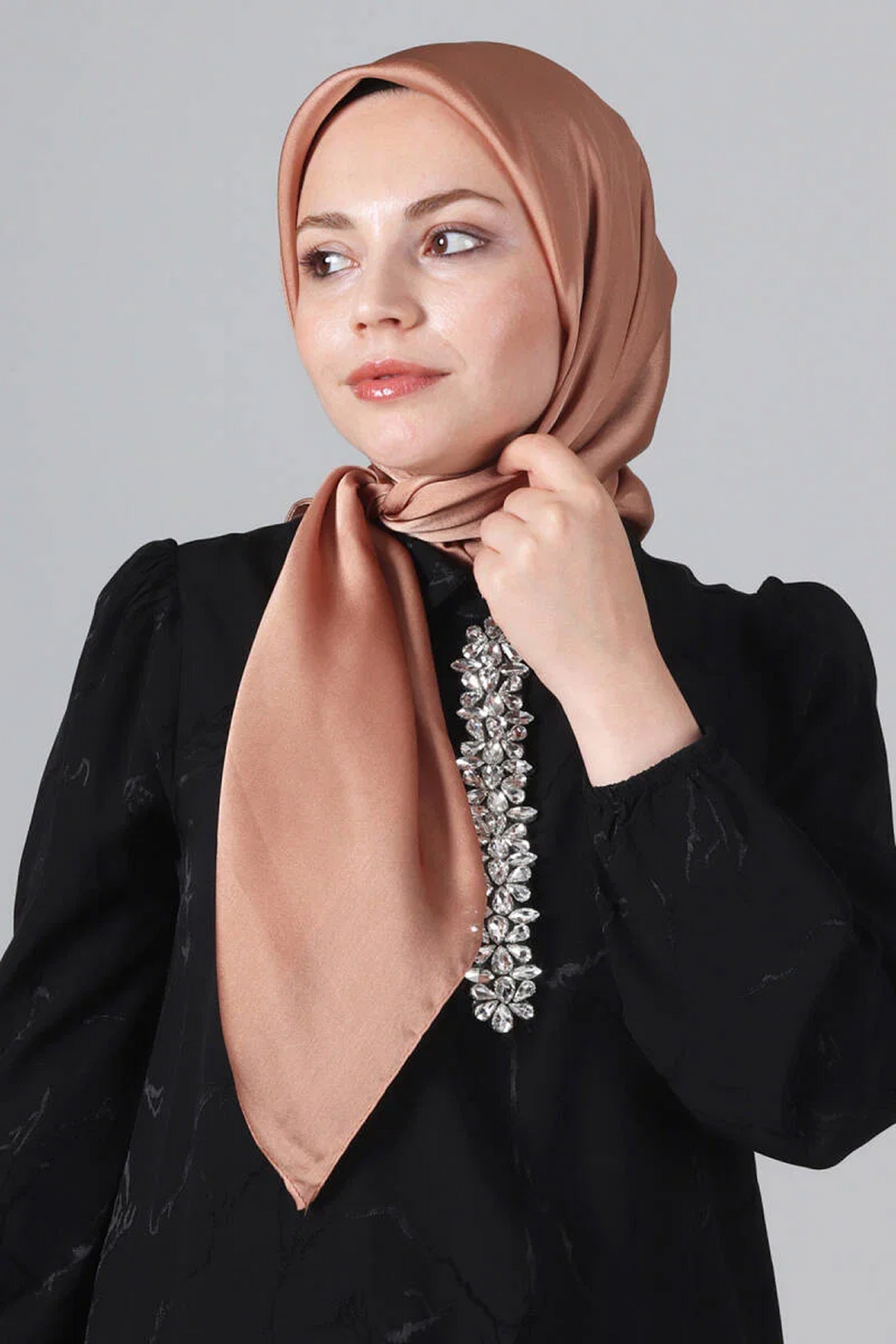 Harem 25y Como Eşarp Kestane