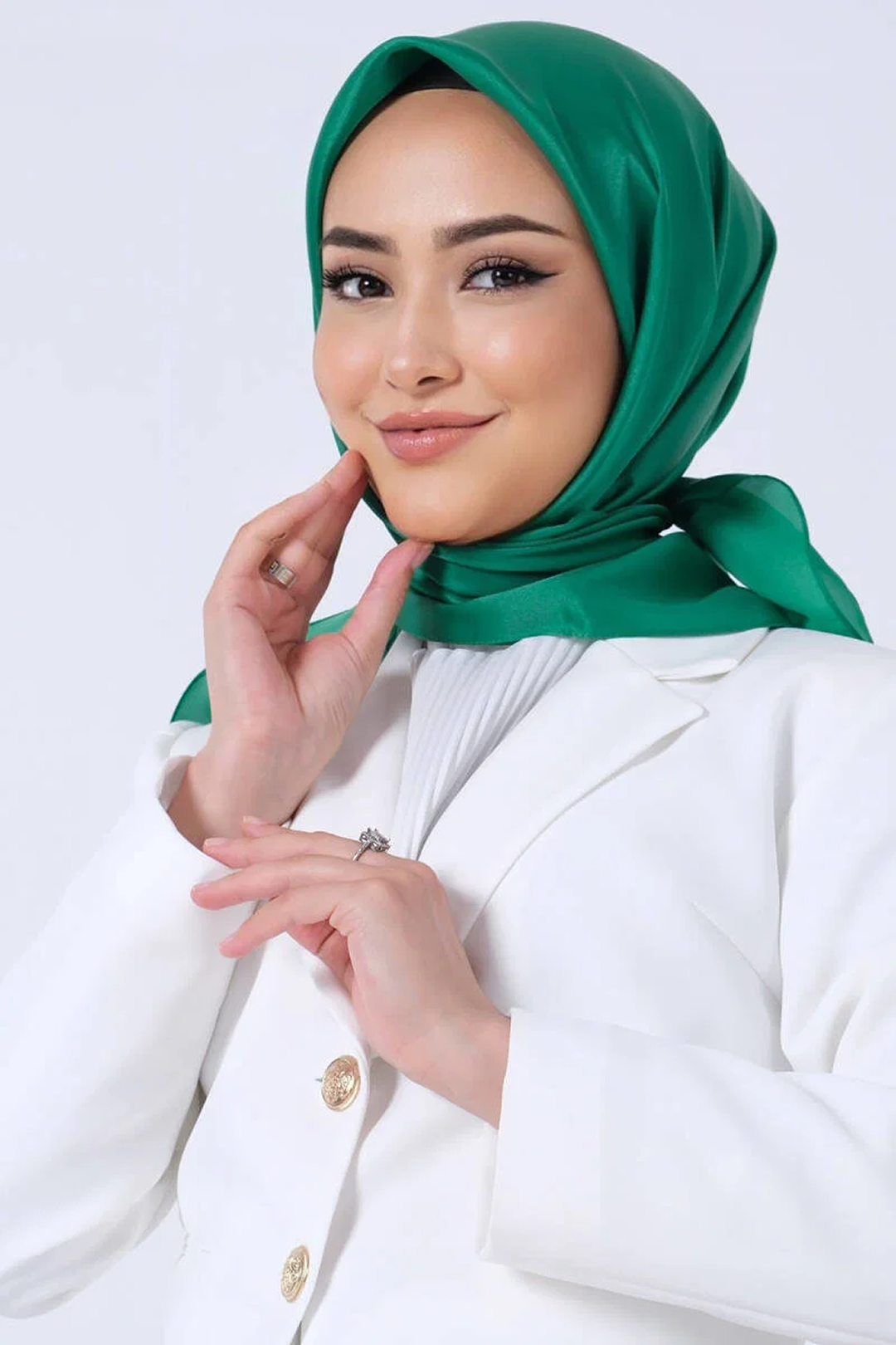 Harem Scarfs 25k Kristal Eşarp Benetton