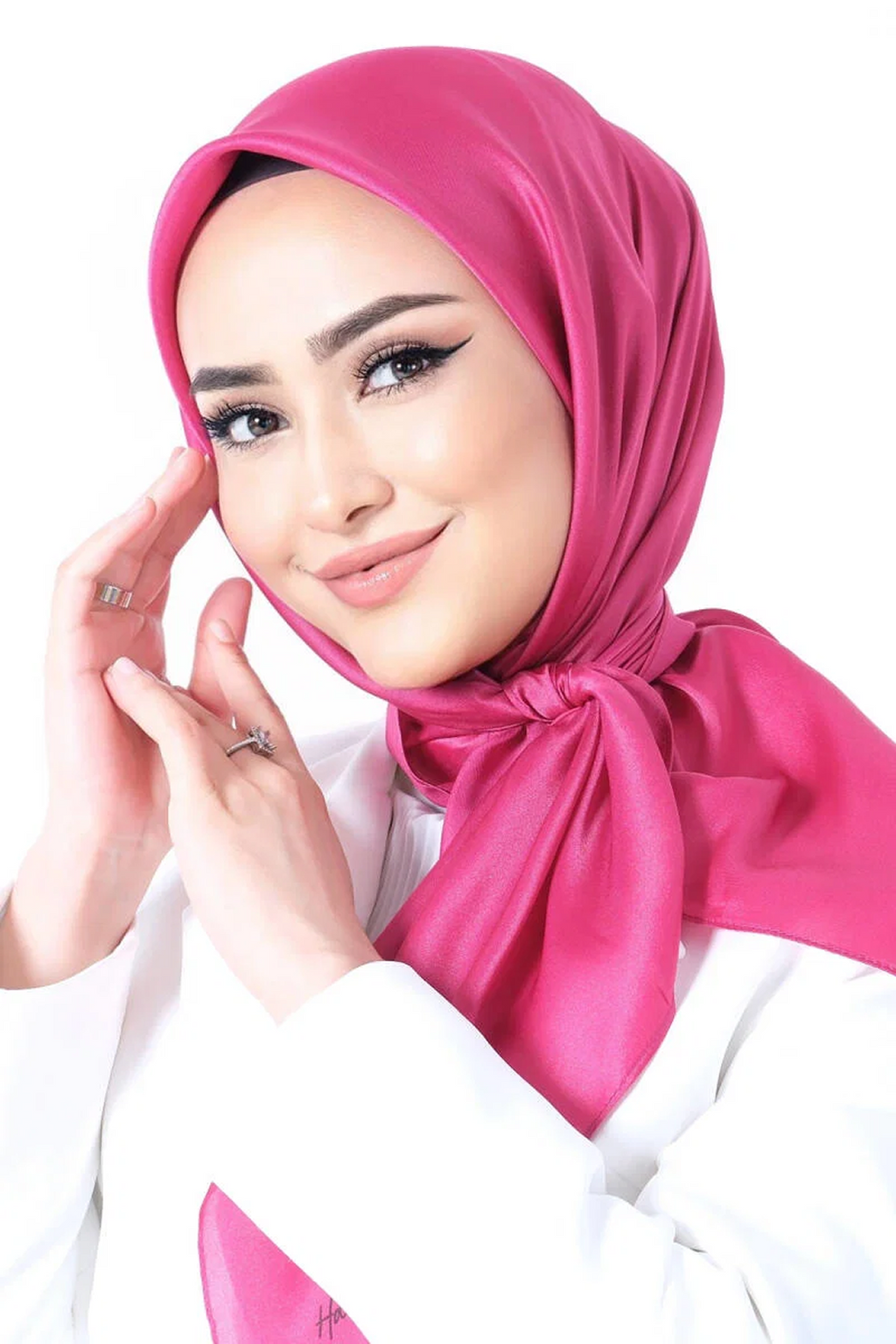 Harem Scarfs 25k Kristal Eşarp Koyu Fuşya
